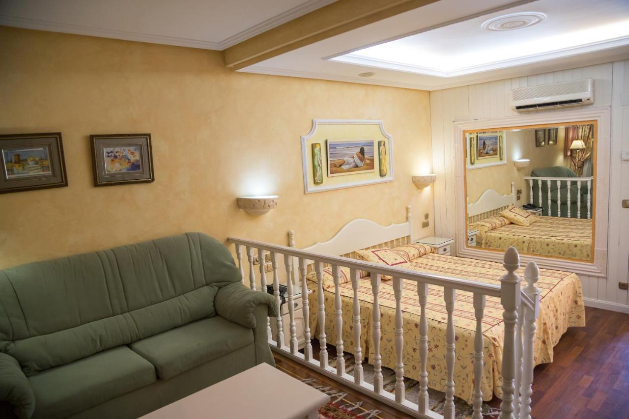 Hotel Arcos 3*